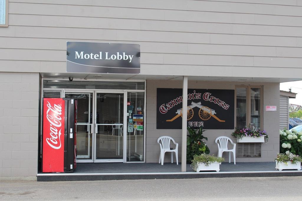 The Fort Nashwaak Motel Φρεντέρικτον Εξωτερικό φωτογραφία